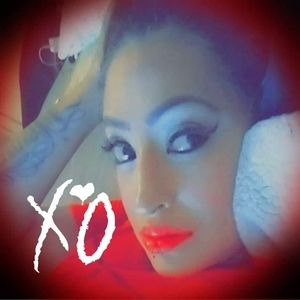 Meet your Posher, Adrianna